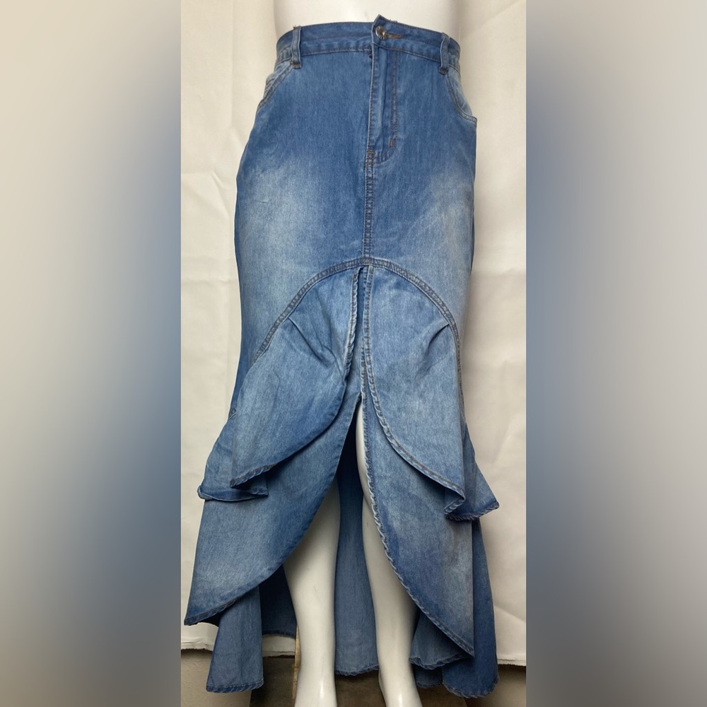 NWT Ashley Stewart Ruffle Faded Denim Skirt Size 16 Lightweight Maxi Length